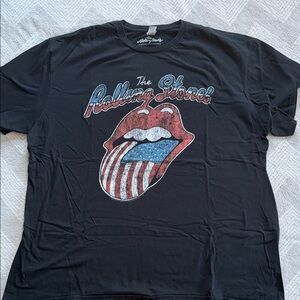Gildan Black Rolling Stones Graphic Tee